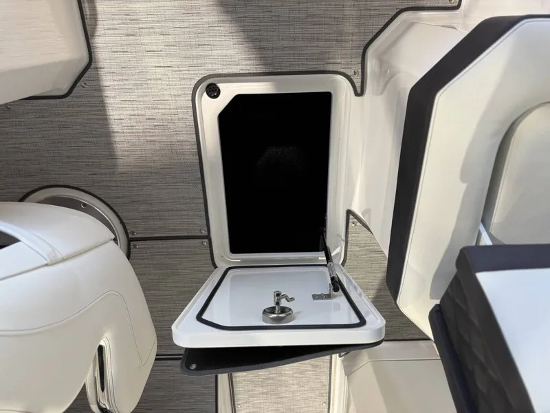 Slide: The Image of Cobalt R8 2025 - 68