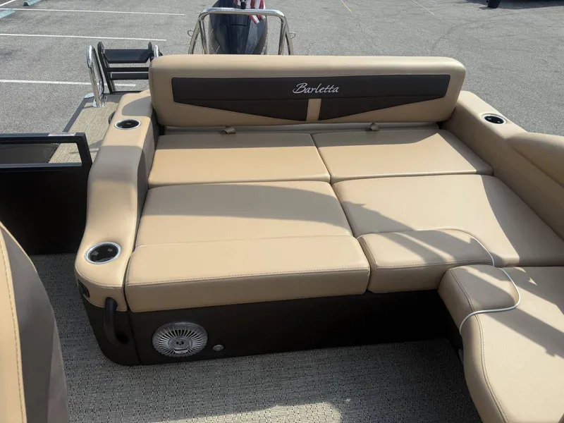 Slide: The Image of Barletta CABRIO C24U 2025 - 24