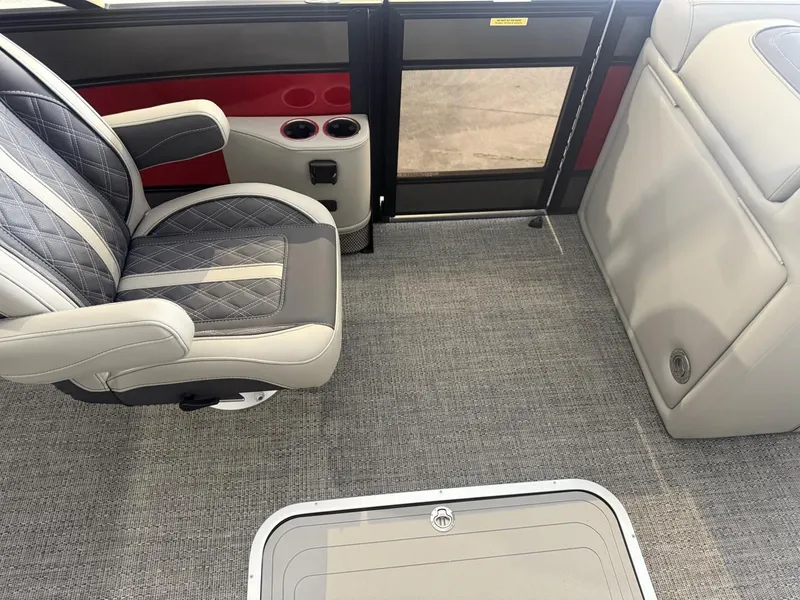 Slide: The Image of Barletta Lusso L23UC 2025 - 22