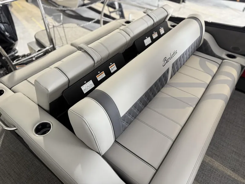 Slide: The Image of Barletta Lusso L23UC 2025 - 33