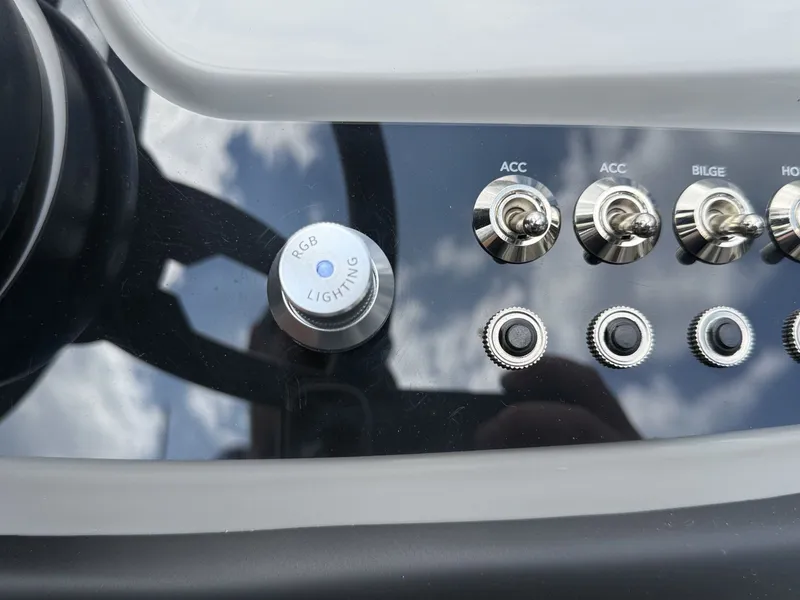 Slide: The Image of Barletta Cabrio C22QC 2025 - 21