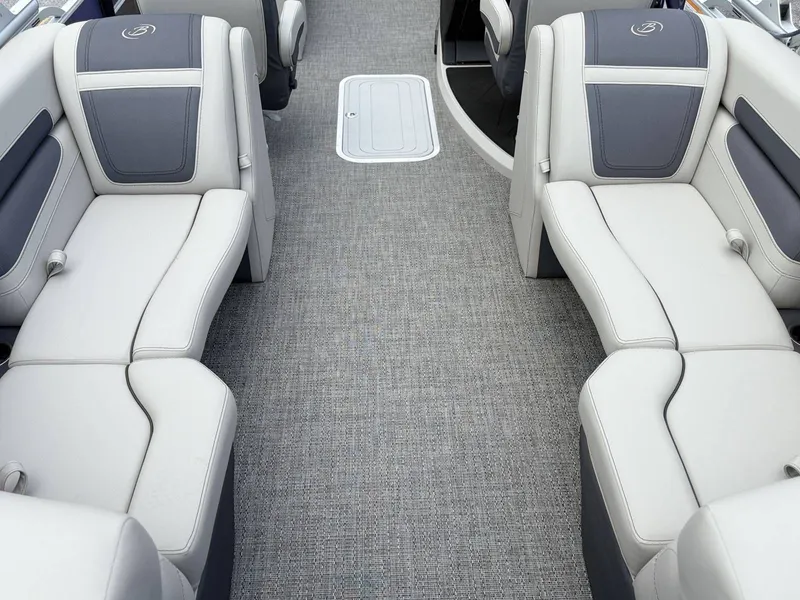 Slide: The Image of Barletta Cabrio C22QC 2025 - 25