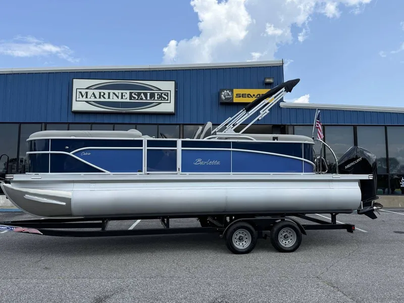 Slide: The Image of Barletta Cabrio C22QC 2025 - 44