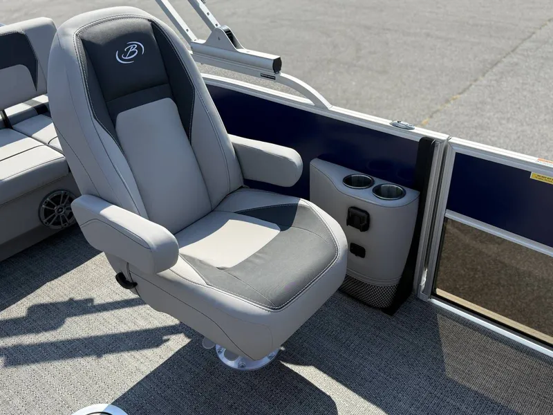 Slide: The Image of Barletta Aria A24UC 2026 - 16