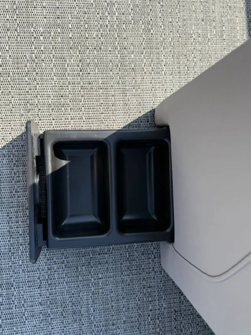 Slide: The Image of Barletta Aria A24UC 2026 - 27