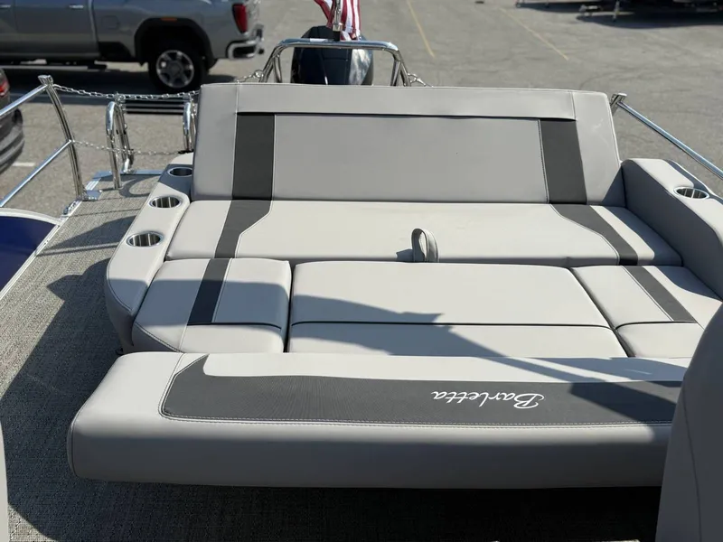 Slide: The Image of Barletta Aria A24UC 2026 - 32