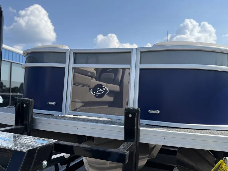 Slide: The Image of Barletta Aria A24UC 2026 - 6