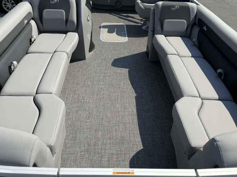 Slide: The Image of Barletta Aria A24UC 2026 - 7