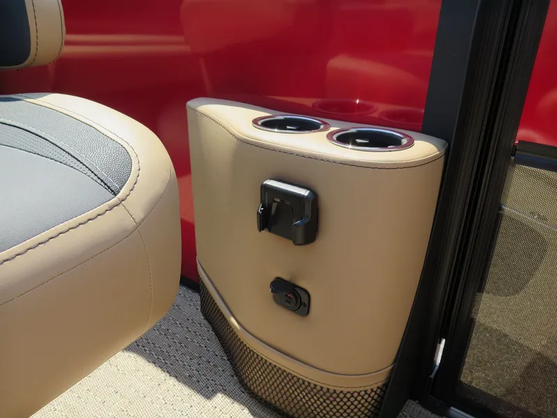 Slide: The Image of Barletta CABRIO C24UC 2026 - 11