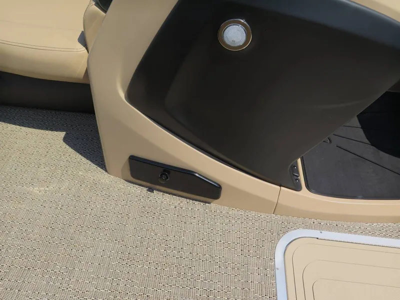 Slide: The Image of Barletta CABRIO C24UC 2026 - 20