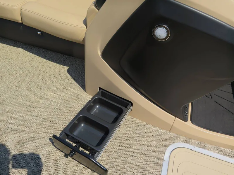 Slide: The Image of Barletta CABRIO C24UC 2026 - 21