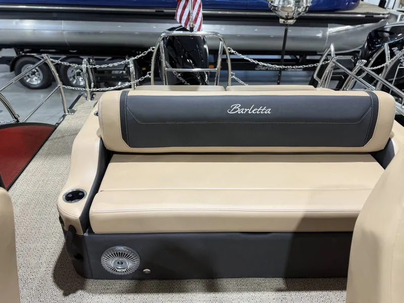 Slide: The Image of Barletta CABRIO C24UC 2026 - 23