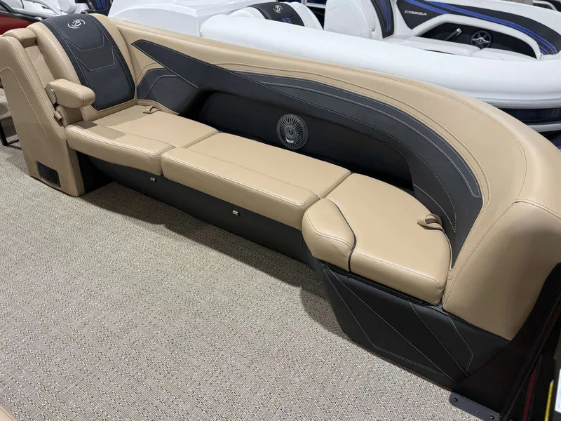 Slide: The Image of Barletta CABRIO C24UC 2026 - 7