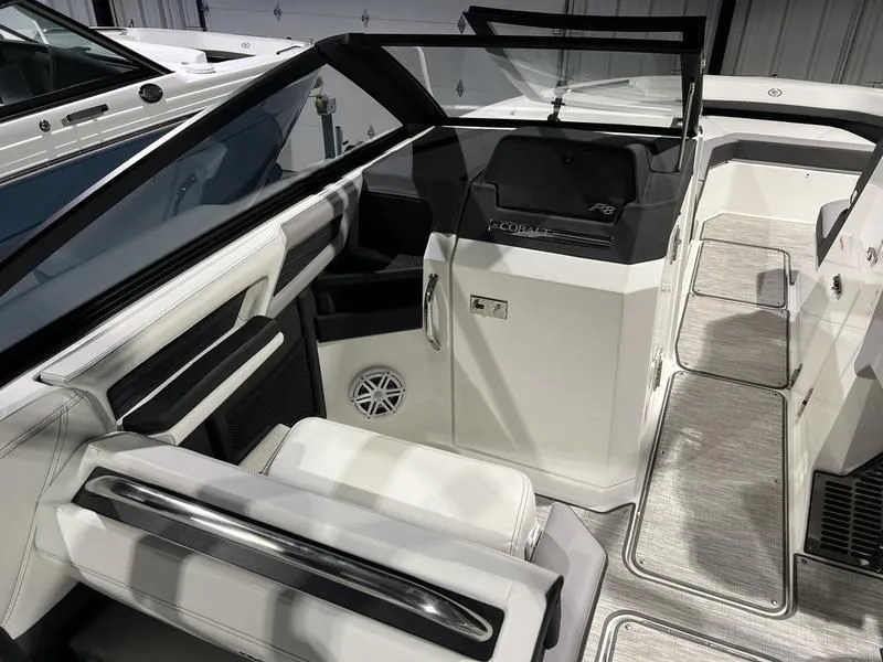 Slide: The Image of Cobalt R8 2024 - 13