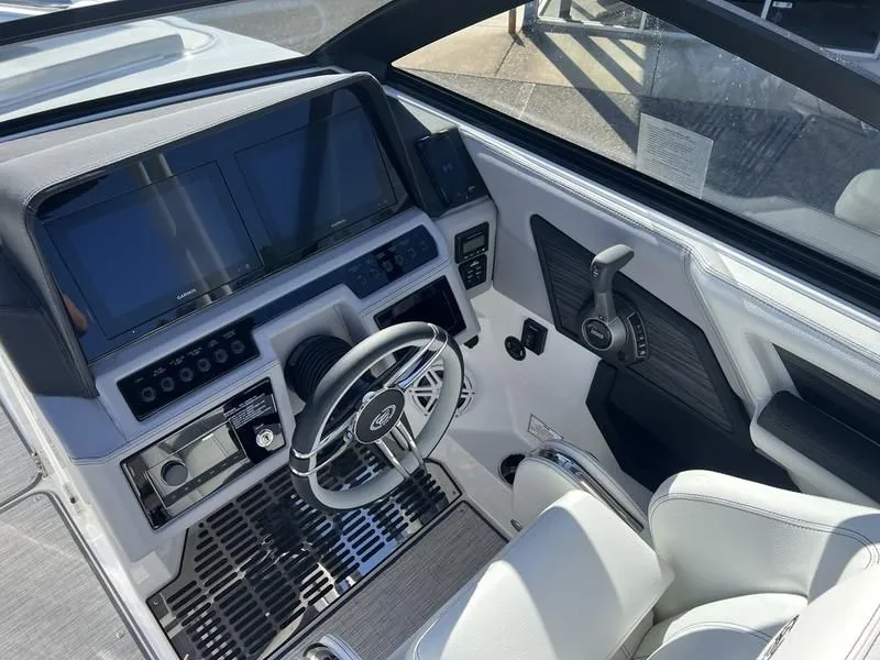 Slide: The Image of Cobalt R8 2024 - 28