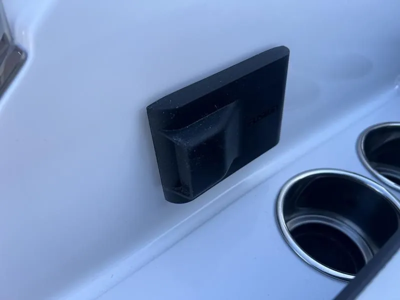 Slide: The Image of Cobalt R8 2024 - 41