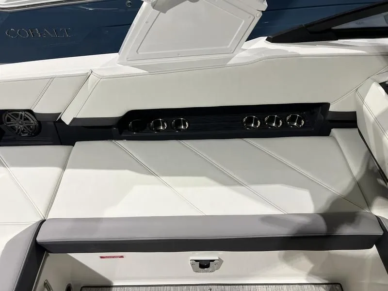 Slide: The Image of Cobalt R8 2024 - 8