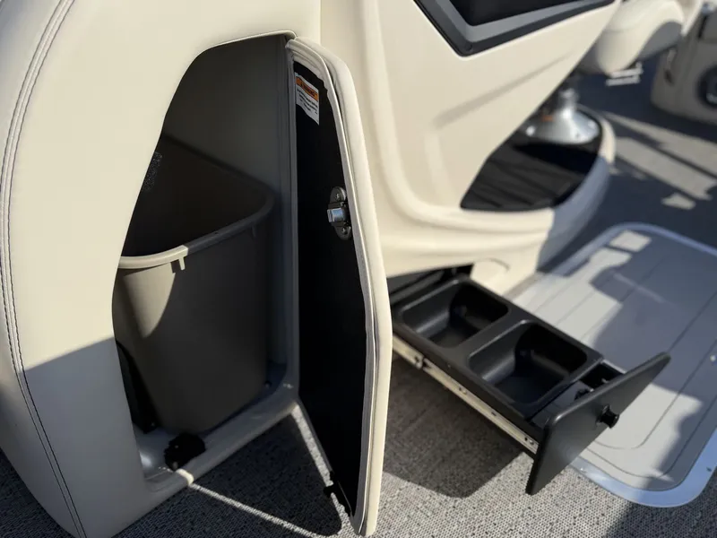 Slide: The Image of Barletta Lusso L23U 2026 - 13