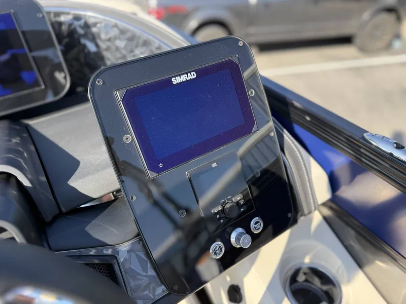 Slide: The Image of Barletta Lusso L23U 2026 - 24