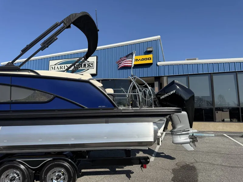 Slide: The Image of Barletta Lusso L23U 2026 - 35