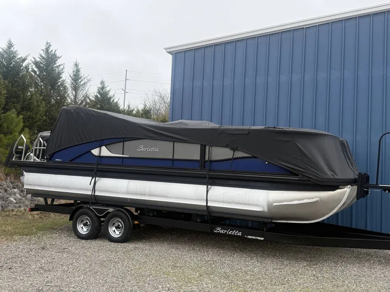 Slide: The Image of Barletta Lusso L23U 2026 - 43