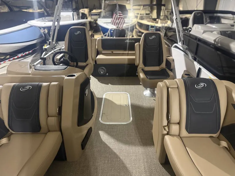 Slide: The Image of Barletta CABRIO C24UC 2026 - 12