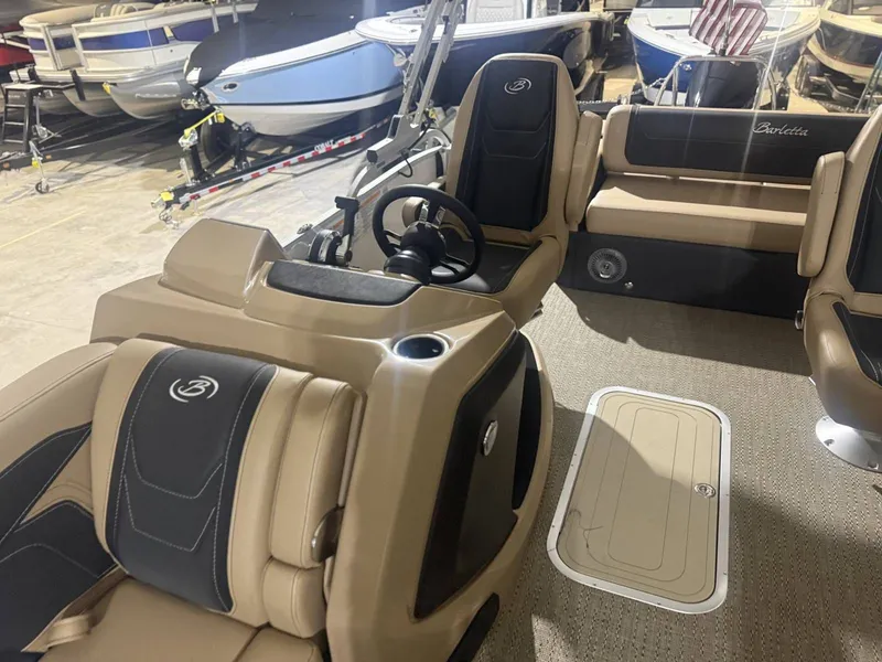 Slide: The Image of Barletta CABRIO C24UC 2026 - 14