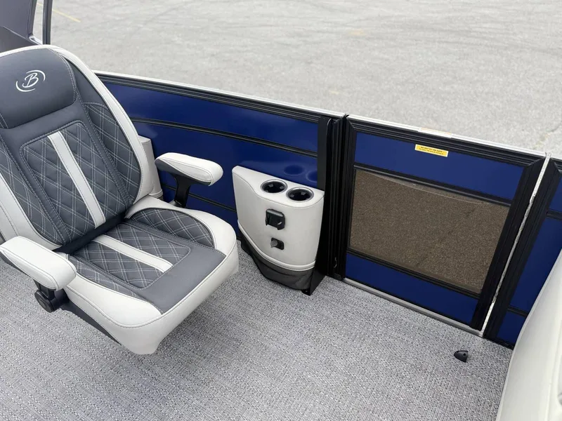 Slide: The Image of Barletta Lusso L25UCA 2026 - 15