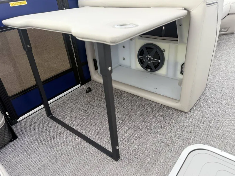 Slide: The Image of Barletta Lusso L25UCA 2026 - 16