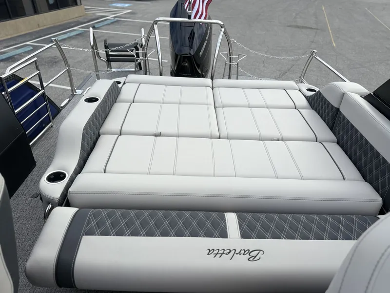 Slide: The Image of Barletta Lusso L25UCA 2026 - 32