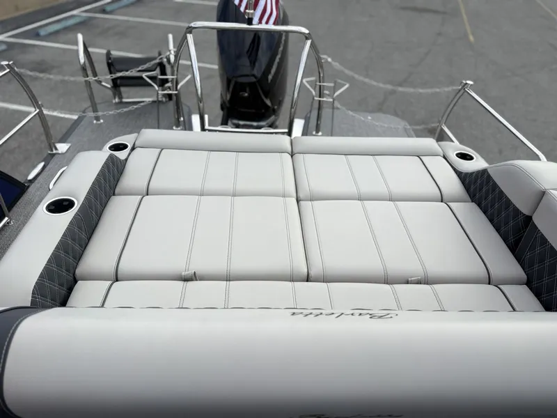 Slide: The Image of Barletta Lusso L25UCA 2026 - 33