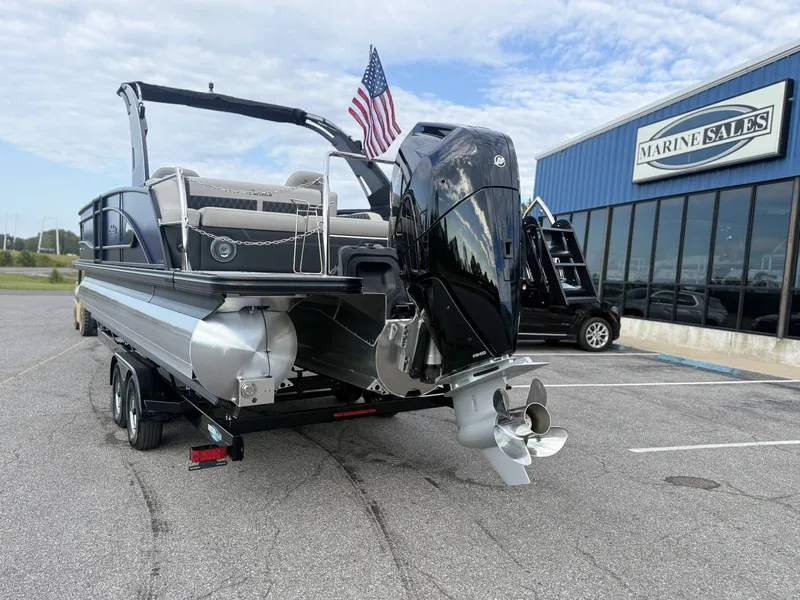 Slide: The Image of Barletta Lusso L25UCA 2026 - 5