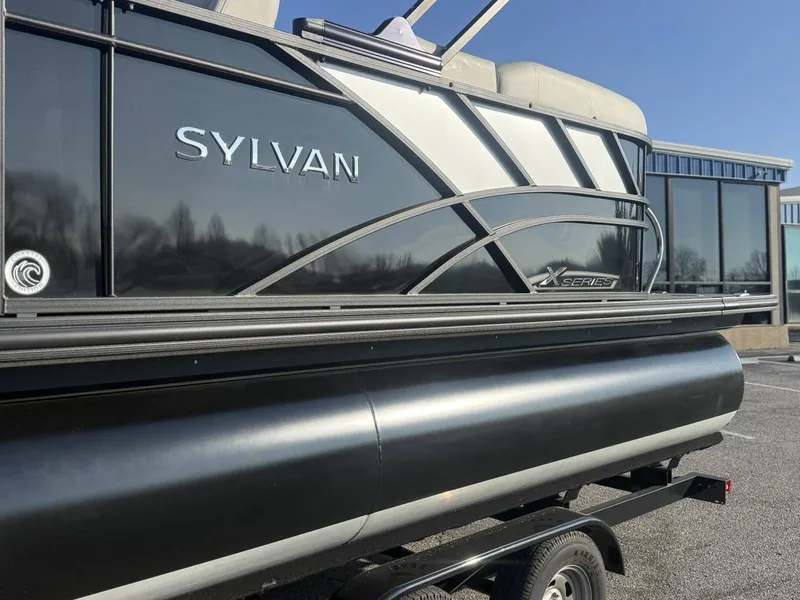 Slide: The Image of Sylvan Mirage X3 2024 - 15