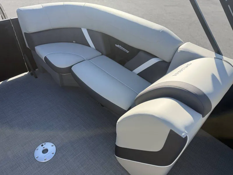 Slide: The Image of Sylvan Mirage X3 2024 - 24