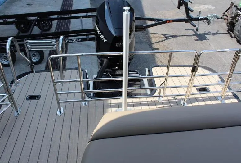 Slide: The Image of Sylvan Mirage X3 2025 - 11