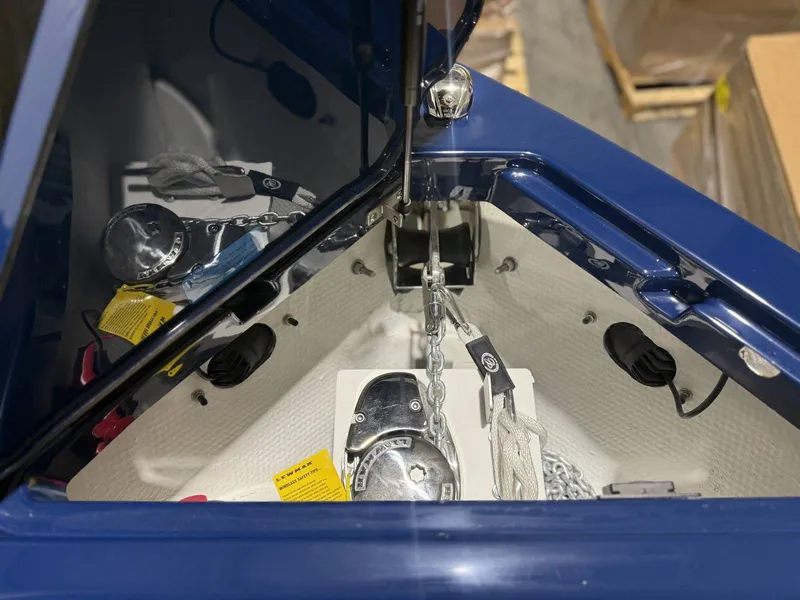 Slide: The Image of Cobalt R8 Surf 2026 - 11