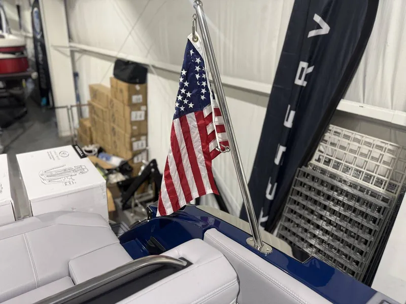 Slide: The Image of Cobalt R8 Surf 2026 - 34