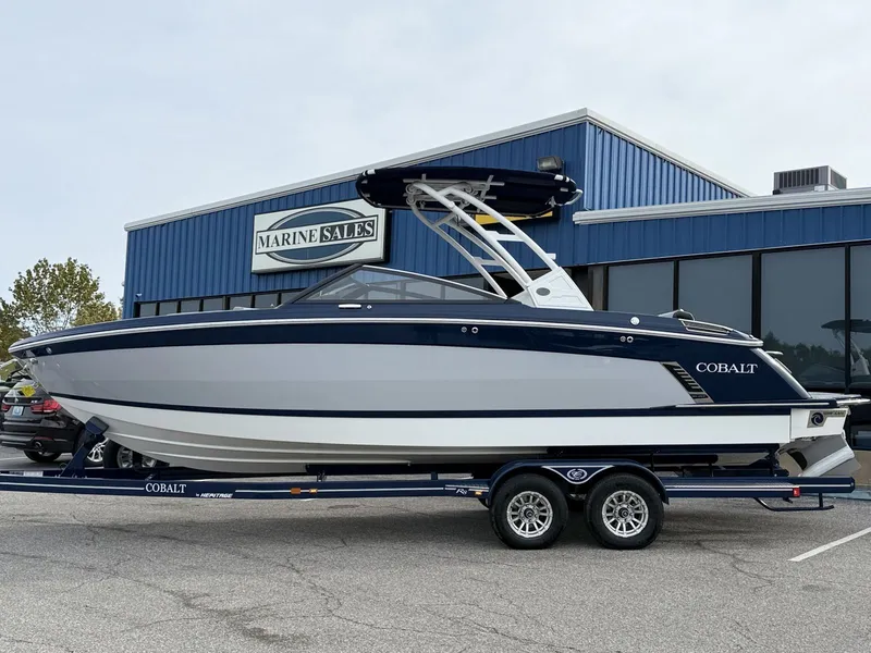 Slide: The Image of Cobalt R8 Surf 2026 - 44