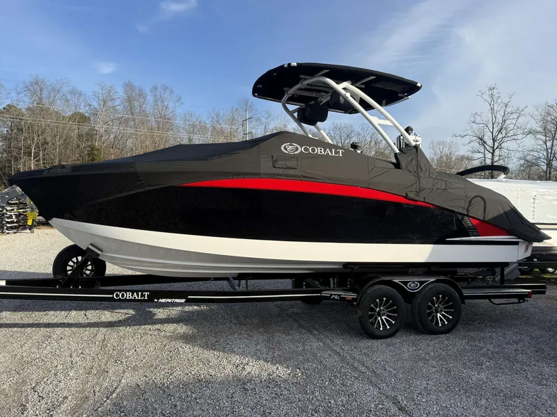 Slide: The Image of Cobalt R6 Surf 2026 - 15