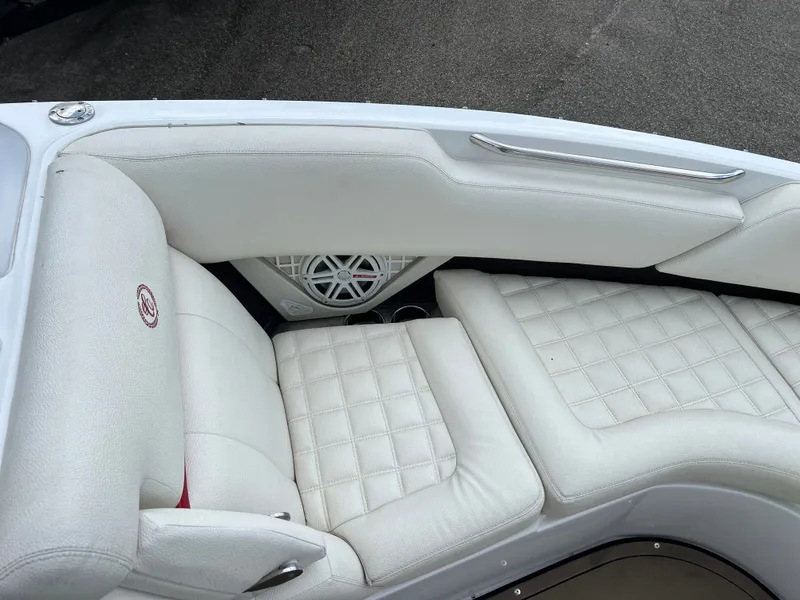 Slide: The Image of Cobalt R5 Surf 2018 - 6