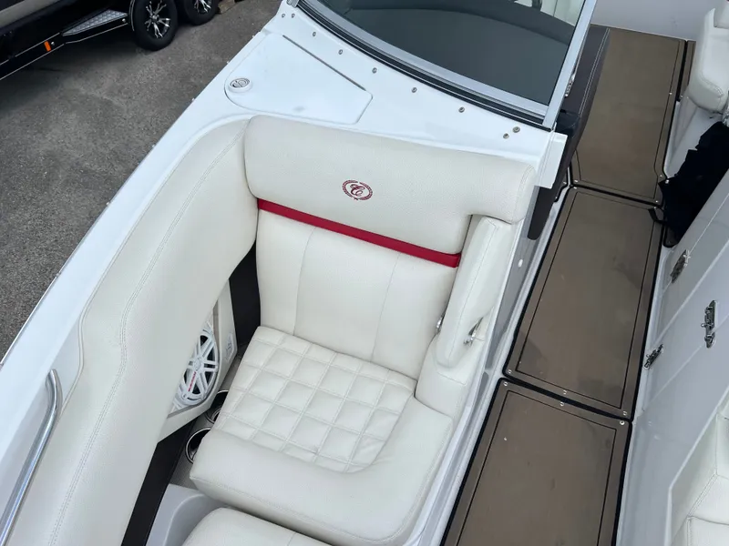 Slide: The Image of Cobalt R5 Surf 2018 - 8