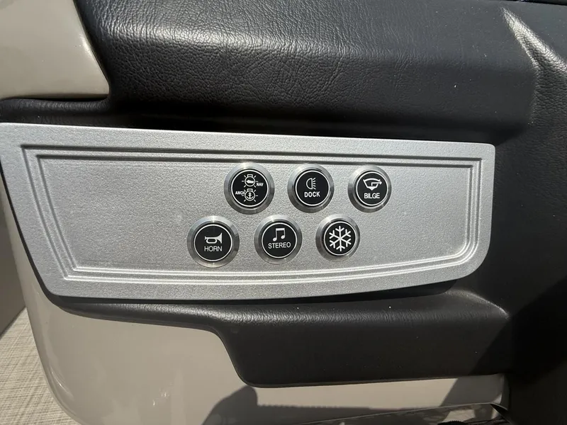 Slide: The Image of Premier 270 S-Series RF 2021 - 23