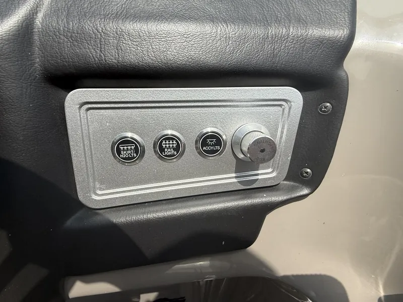 Slide: The Image of Premier 270 S-Series RF 2021 - 24