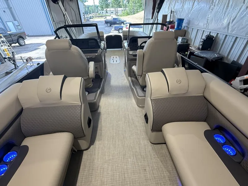 Slide: The Image of Premier 270 S-Series RF 2021 - 8