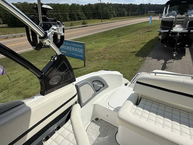 Slide: The Image of Cobalt R5 Surf 2020 - 13