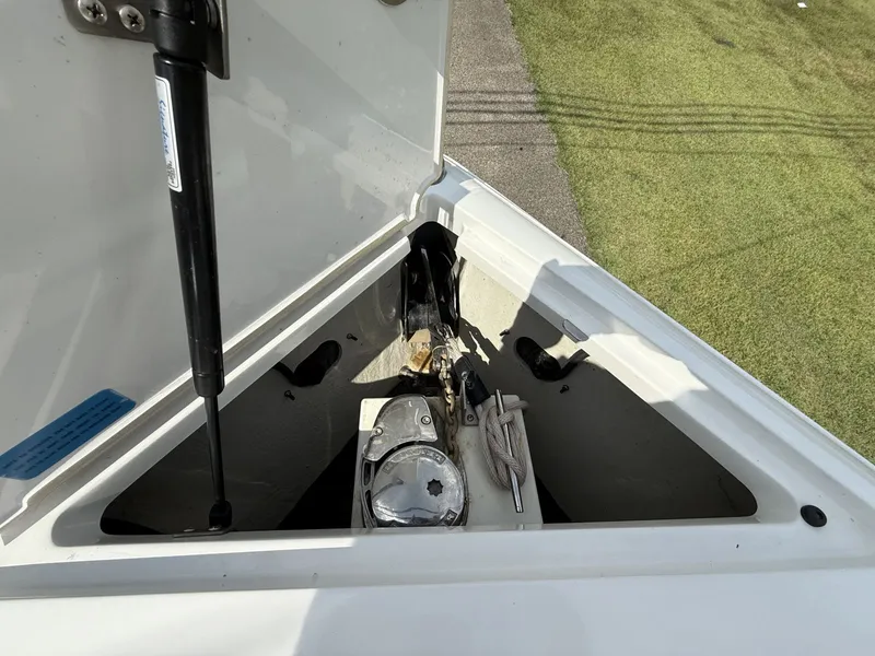 Slide: The Image of Cobalt R5 Surf 2020 - 26