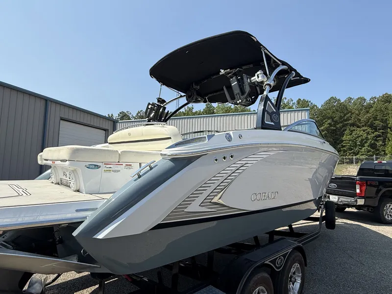 Slide: The Image of Cobalt R5 Surf 2020 - 4