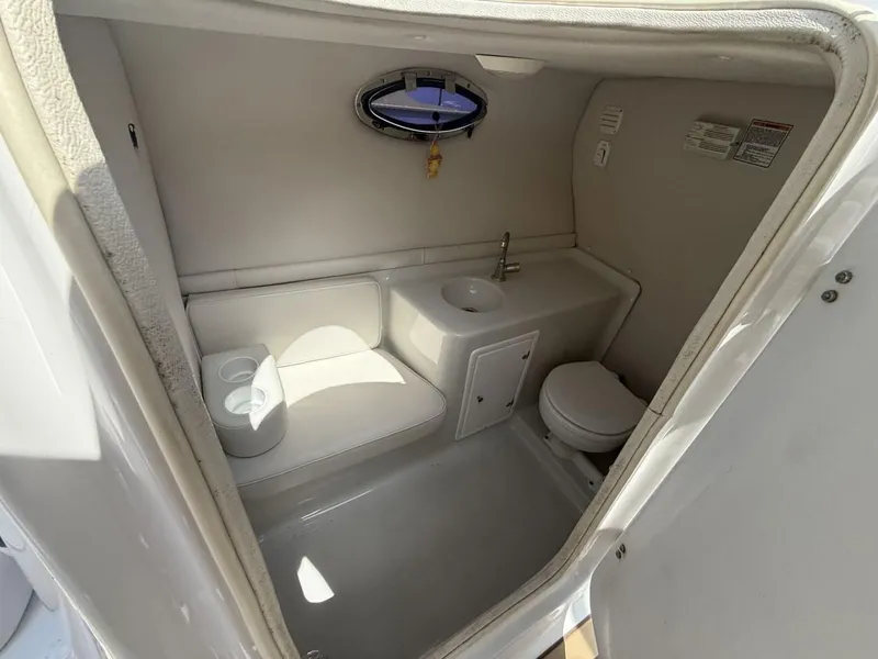 Slide: The Image of Crownline Boats 288 BR 2005 - 15