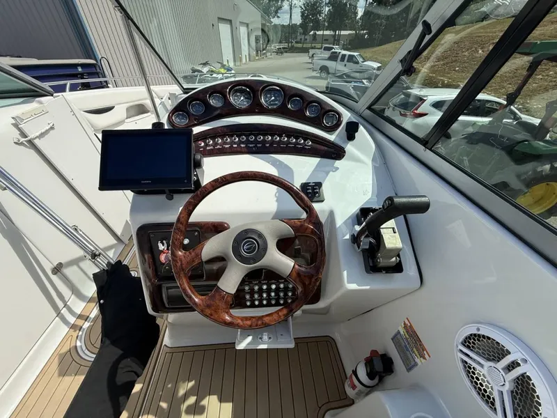 Slide: The Image of Crownline Boats 288 BR 2005 - 17