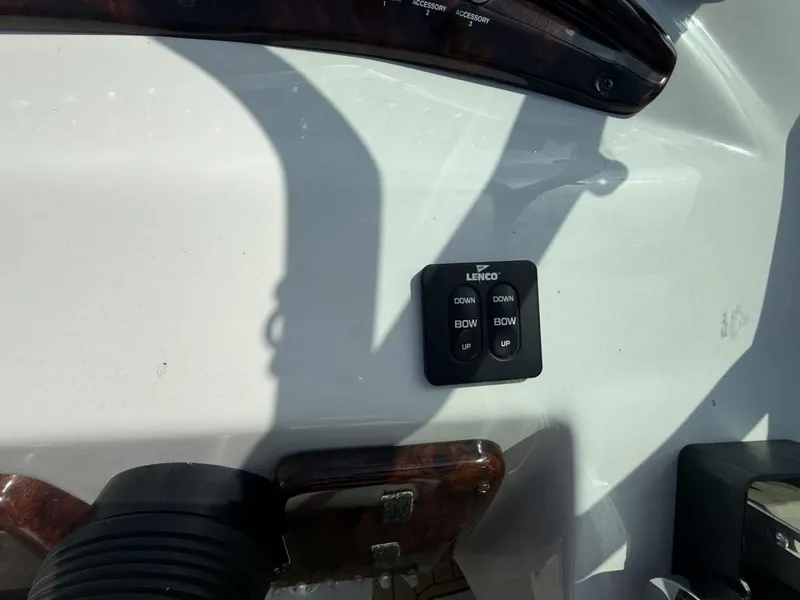 Slide: The Image of Crownline Boats 288 BR 2005 - 7